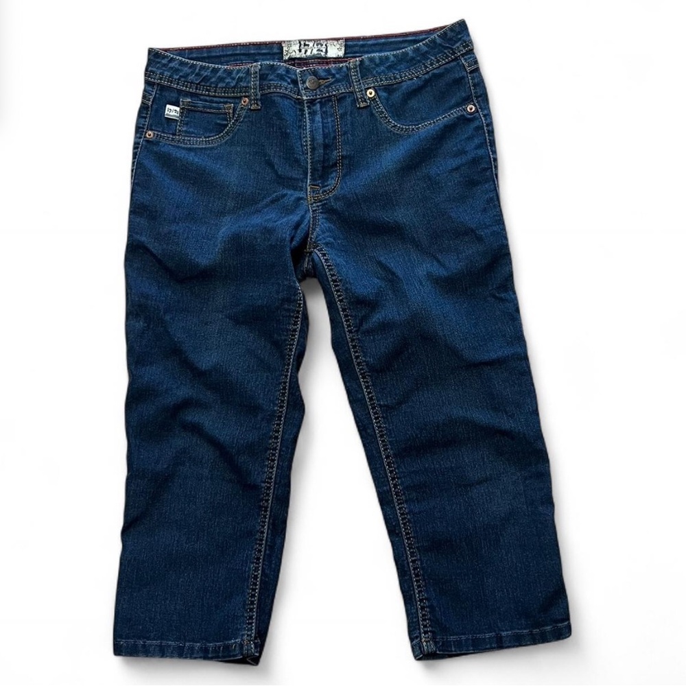 17/21 Exclusive Denim Blue Women's‎ Capris Size 8
